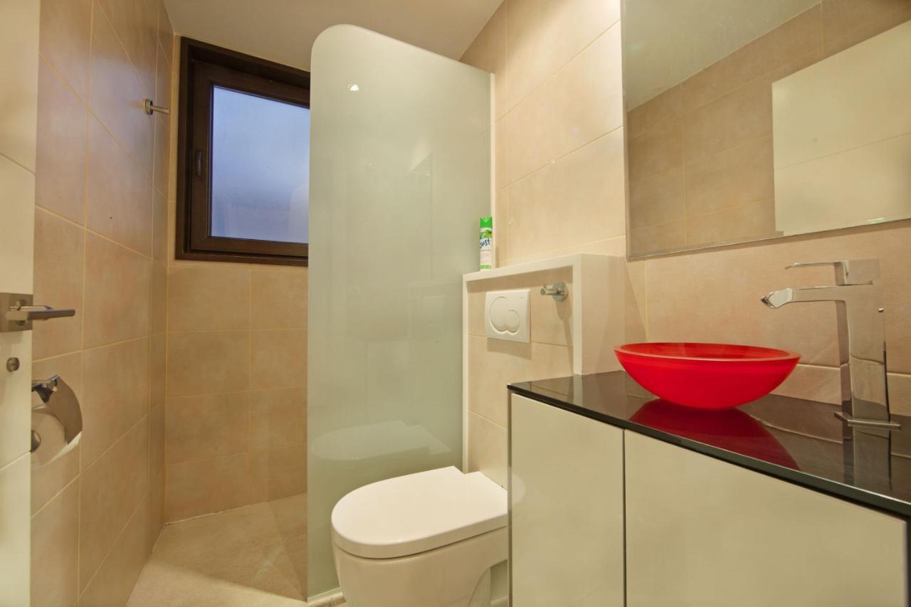 Modern Villa Close To Costabella Beach 马尔韦利亚 外观 照片