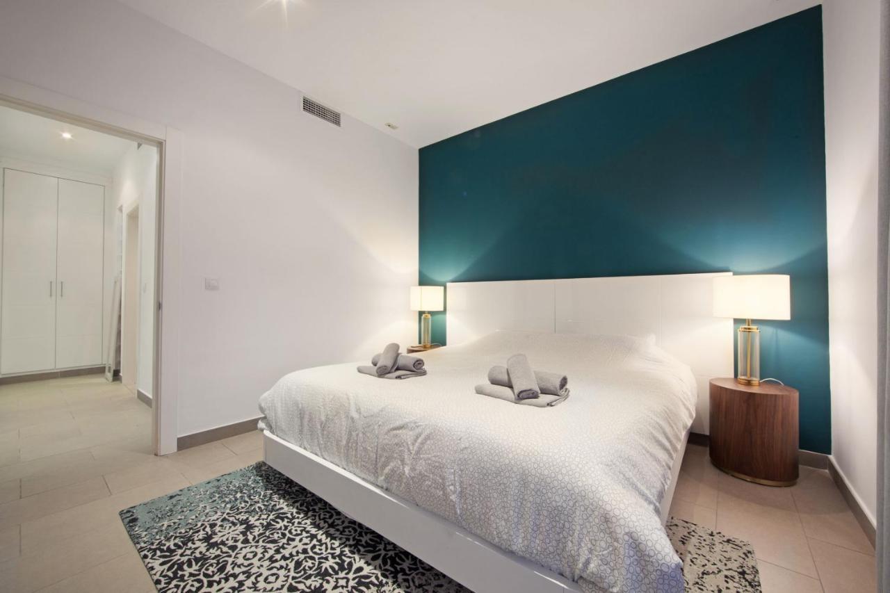Modern Villa Close To Costabella Beach 马尔韦利亚 外观 照片