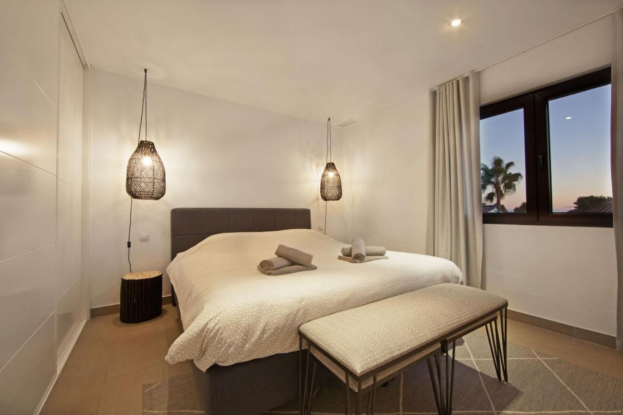 Modern Villa Close To Costabella Beach 马尔韦利亚 外观 照片