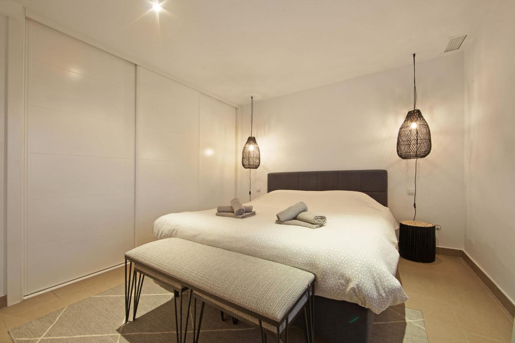 Modern Villa Close To Costabella Beach 马尔韦利亚 外观 照片